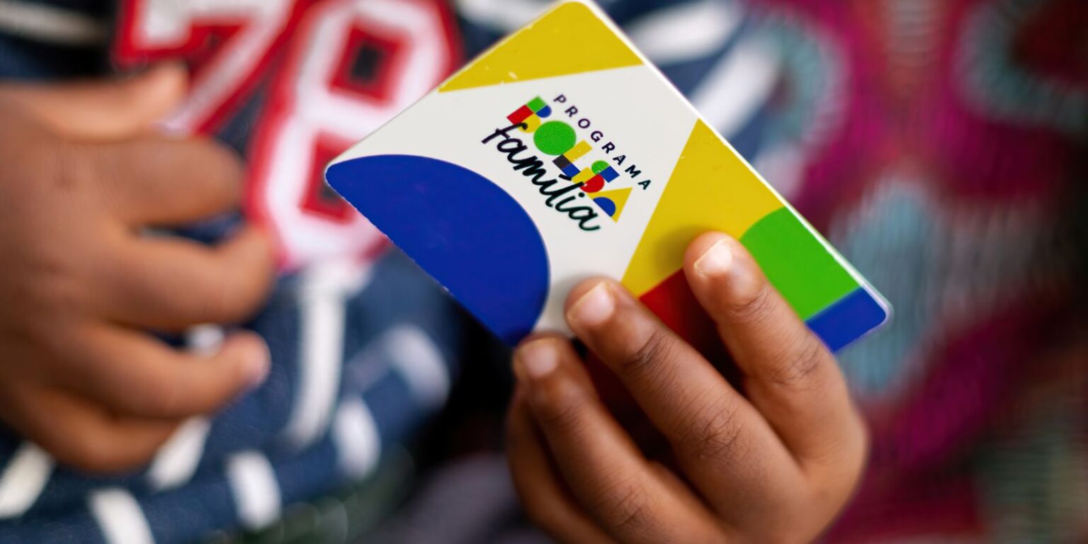 Caixa paga Bolsa Família: Beneficiários com NIS de final 7 recebem pagamento
