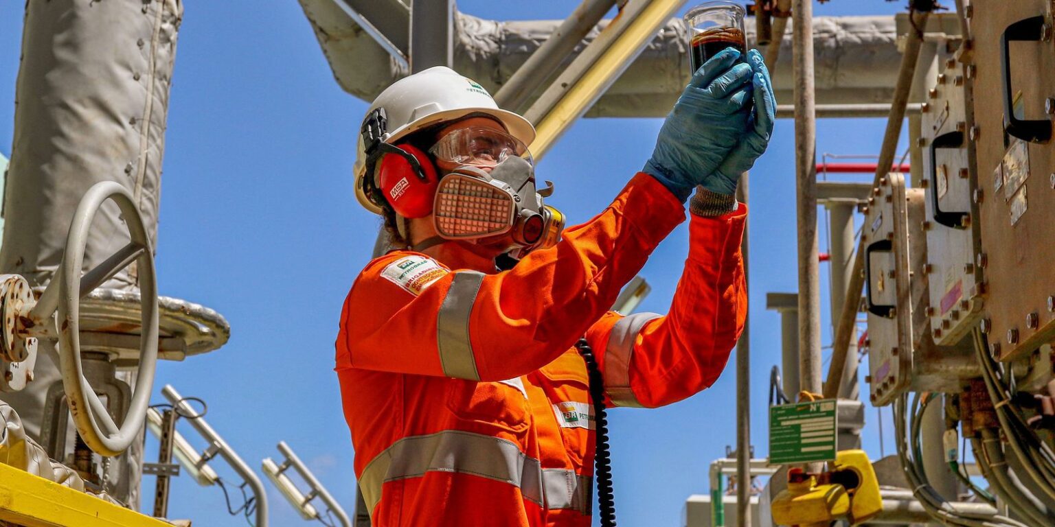 Fiocruz Revela Impactos Ambientais da Exploração de Petróleo no Pré-Sal