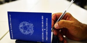 Rendimento Mensal do Trabalhador Atinge Recorde de R$ 3.378 em 2023