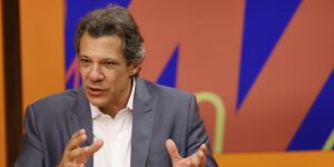 Haddad Critica EUA por Incoerência nas Tarifas Impositivas ao Brasil