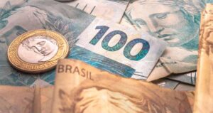 Economistas Preveem Inflação Volátil no IPCA Apesar de Riscos de Desaceleração Econômica Global Intensificada